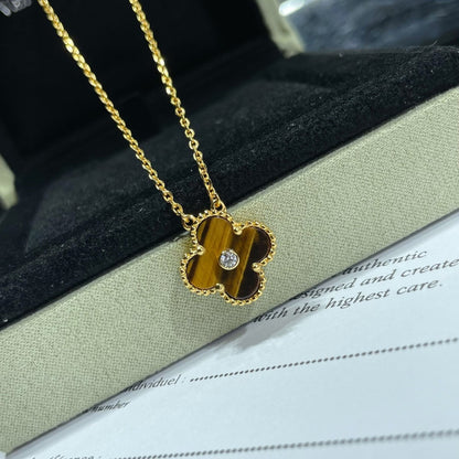 [Garvey ]CLOVER 15MM DIAMOND AND YELLOW TIGER'S EYE AGATE necklace