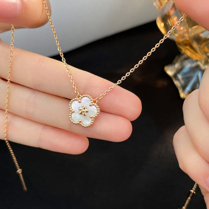 [Garvey ]LUCKY  WHITE MOP  PLUM BLOSSOM NECKLACE