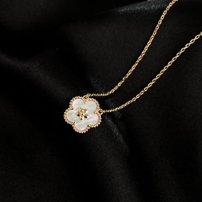 [Garvey ]LUCKY  WHITE MOP  PLUM BLOSSOM NECKLACE