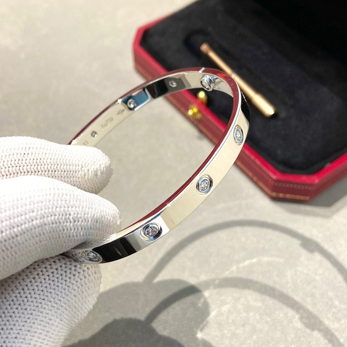 [Garvey ]LOVE BRACELET 6.1MM 10 DIAMONDS