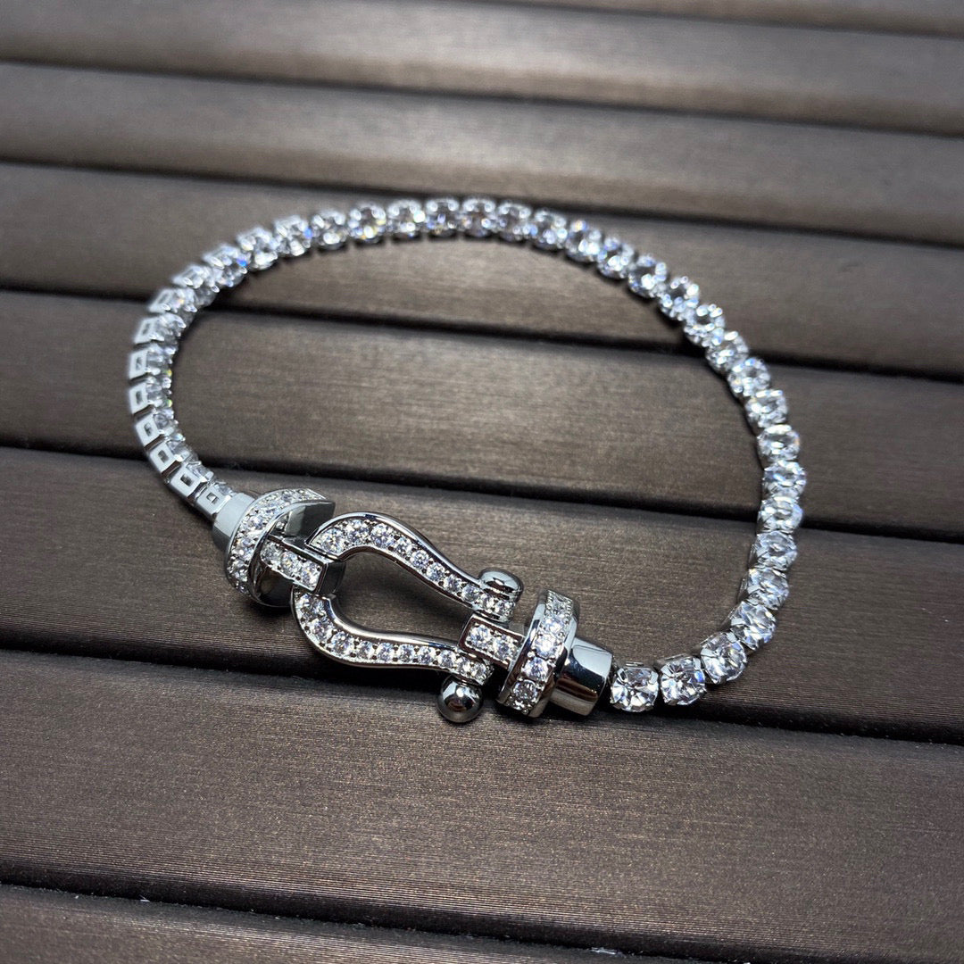 [Garvey ]FORCE  LARGE HORSESHOE FULL DIAMOND TENNIS BRACELET
