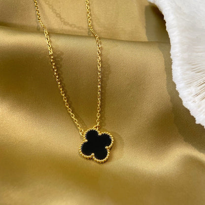 [Garvey ]CLOVER 15MM BLACK ONYX SINGLE FLOWER NECKLACE