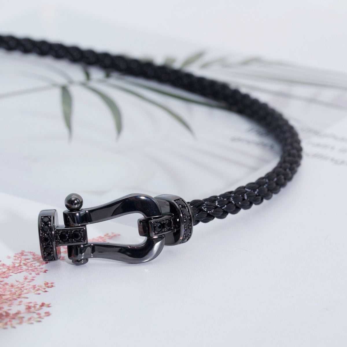 [Garvey ]FORCE LARGE SERIES HORSESHOE BLACK SAMURAI BRACELET