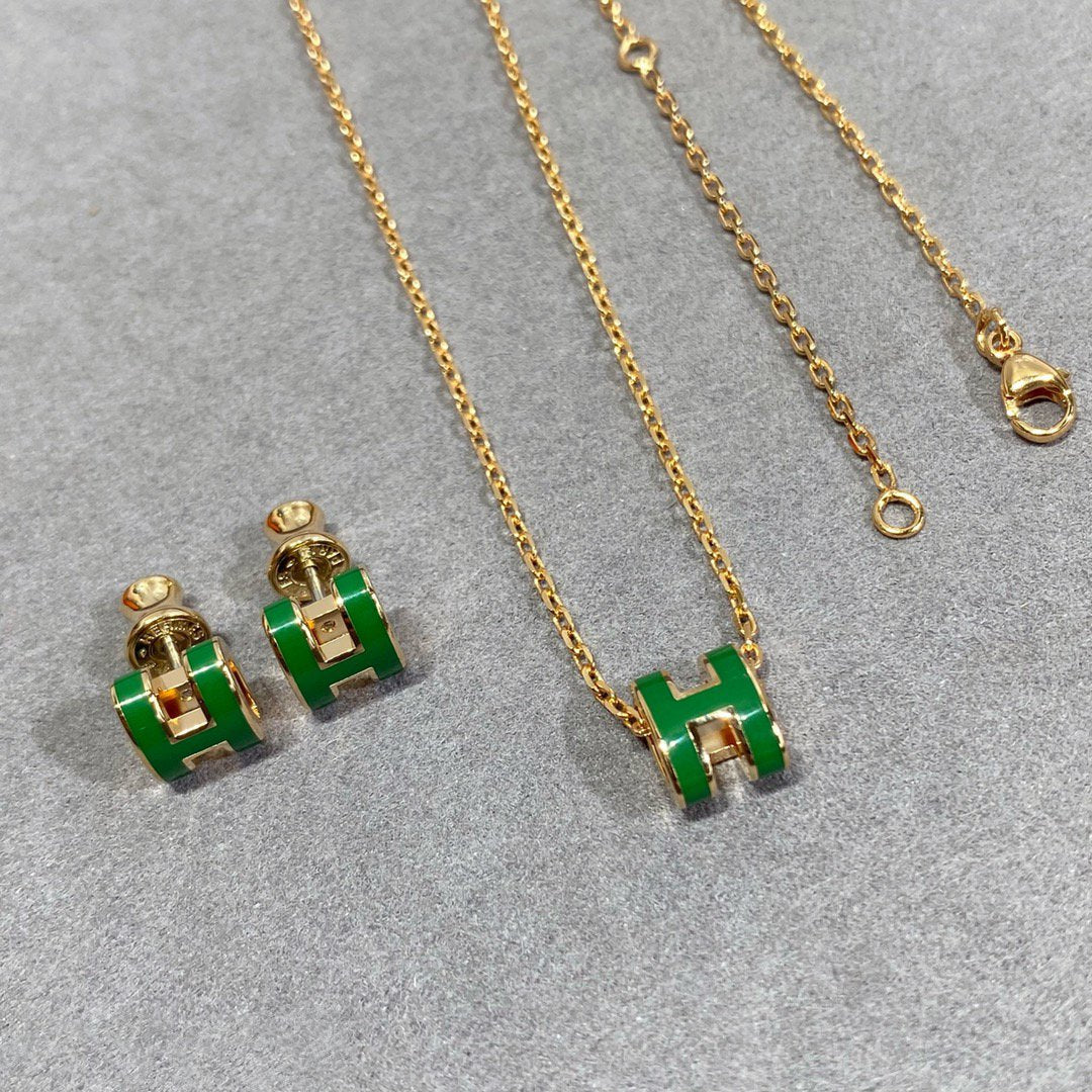 [Garvey ]POP H GREEN NECKLACE SILVER AND GOLD