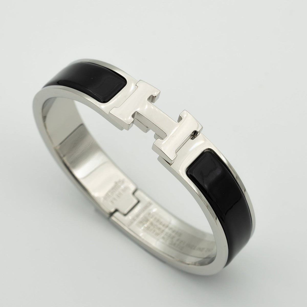 [Garvey ]H BLACK BRACELET