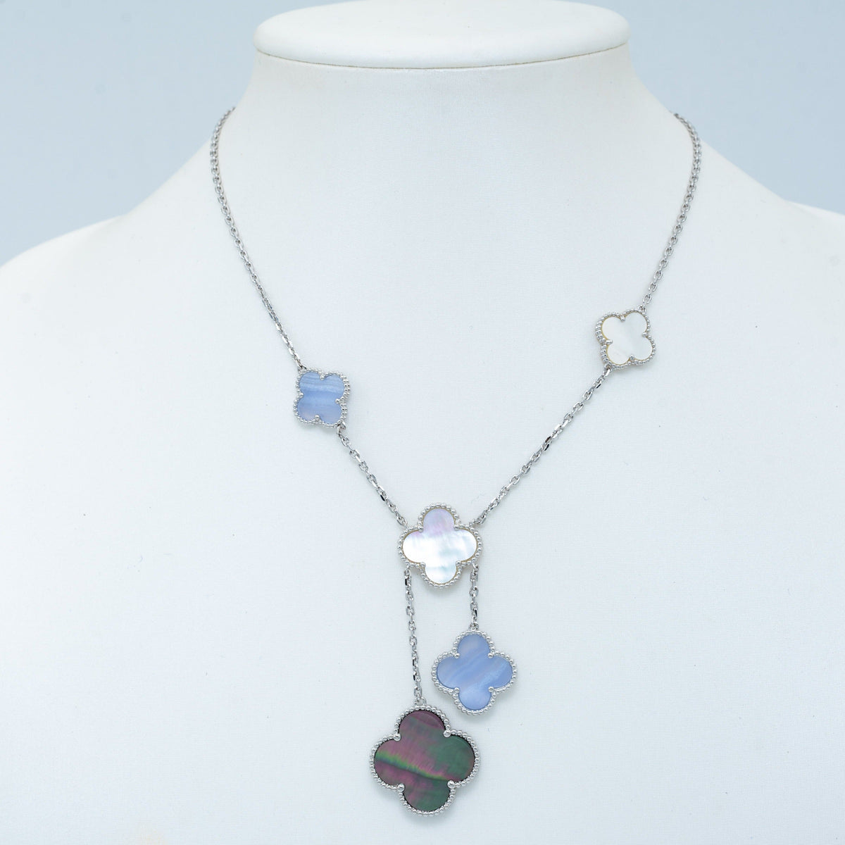 [Garvey ]CLOVER MOP CHALCEDONY NECKLACE SILVER 6 MOTIF