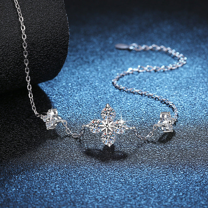 [Garvey]CLOVER LUCKY CHARM MOISSANITE BRACELET