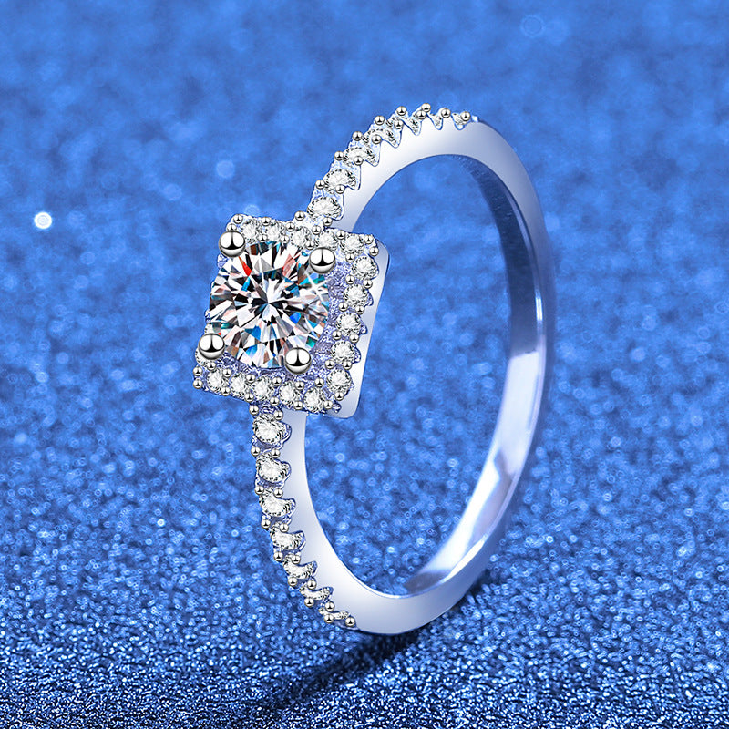 [Garvey]DAINTY SUGAR-CUBE MOISSANITE RING