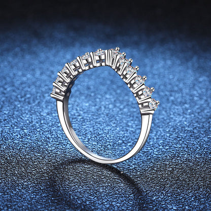 [Garvey]ELEGANT V-SHAPED CHEVRON MOISSANITE RING