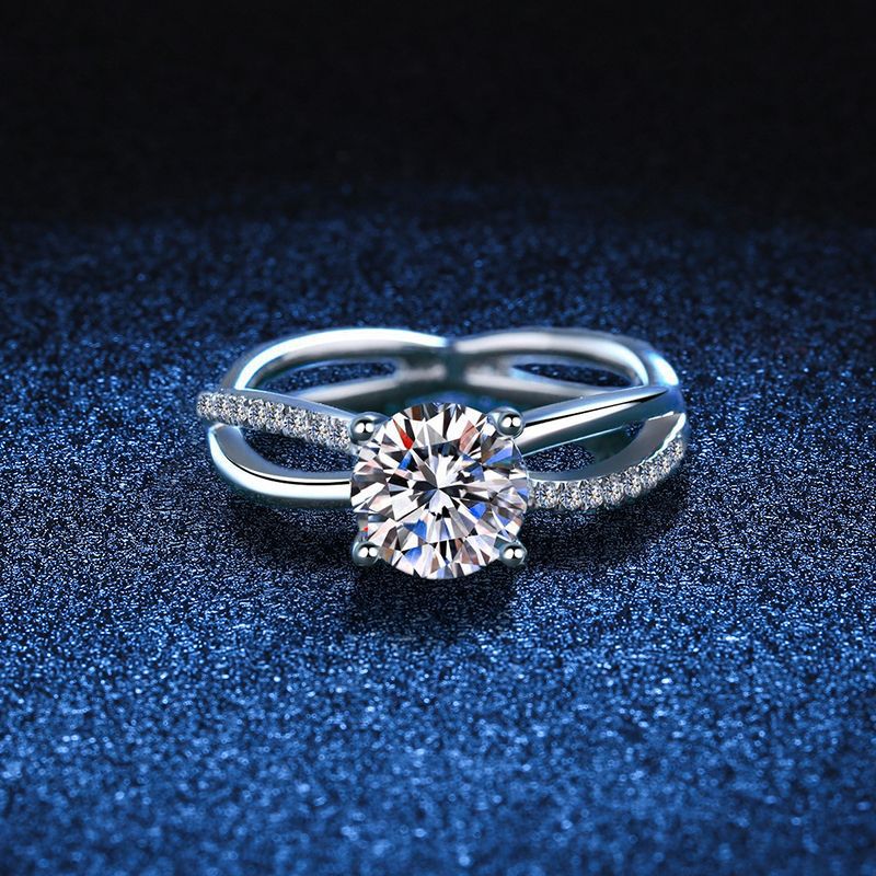 [Garvey]ELEGANT 4-PRONG CROSSOVER MOISSANITE ENGAGEMENT RING