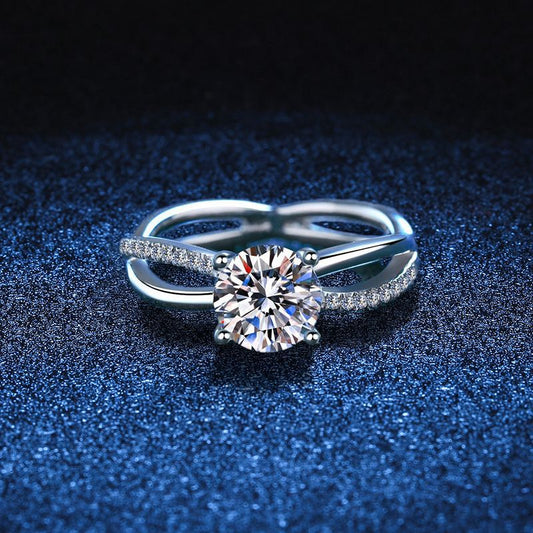 [Garvey]ELEGANT 4-PRONG CROSSOVER MOISSANITE ENGAGEMENT RING