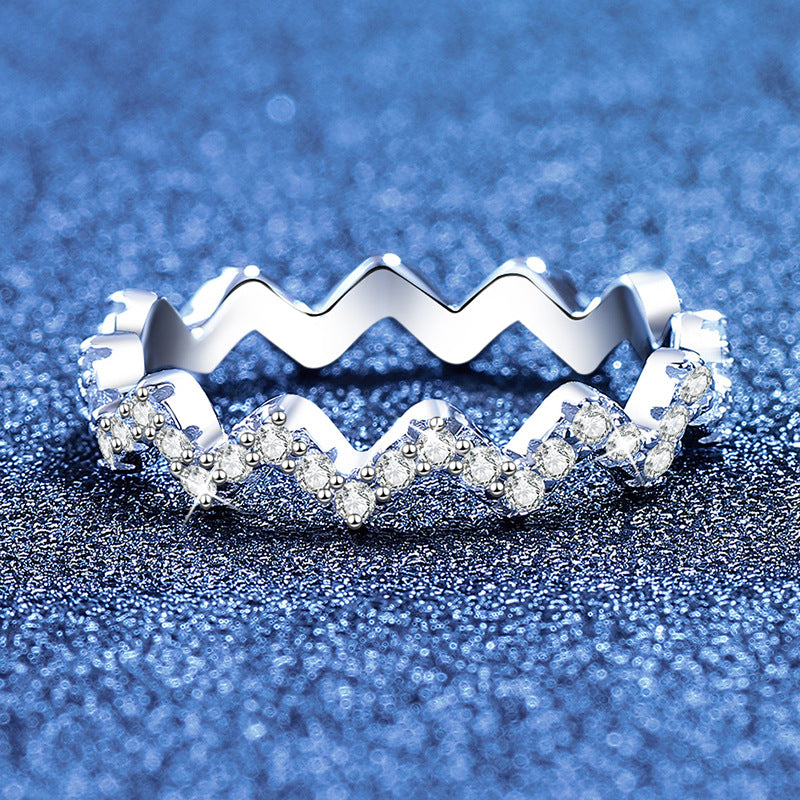 [Garvey]CHIC WAVY MOISSANITE ETERNITY RING