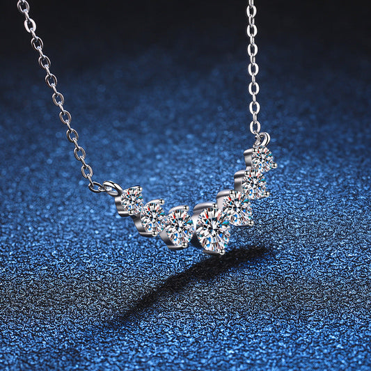 [Garvey]MINIMALIST CURVED SMILE MOISSANITE NECKLACE