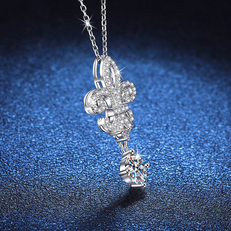[Garvey]ROYAL FLEUR-DE-LIS MOISSANITE PENDANT NECKLACE