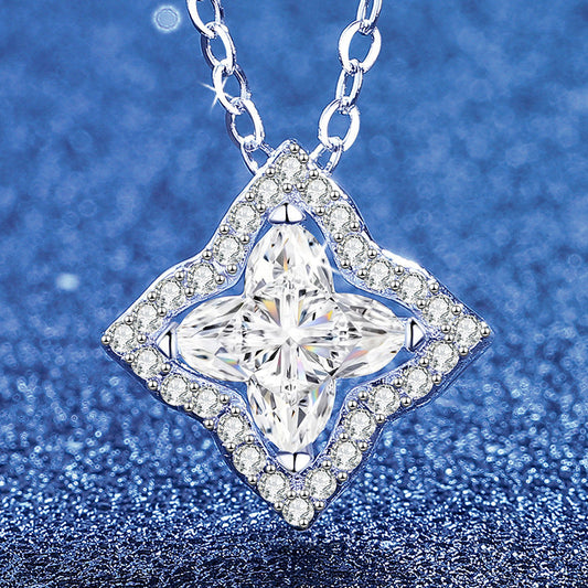 [Garvey]STAR-CLOVER MOISSANITE NECKLACE