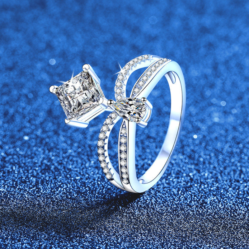 [Garvey]ELEGANT DOUBLE-TWISTED MOISSANITE RING