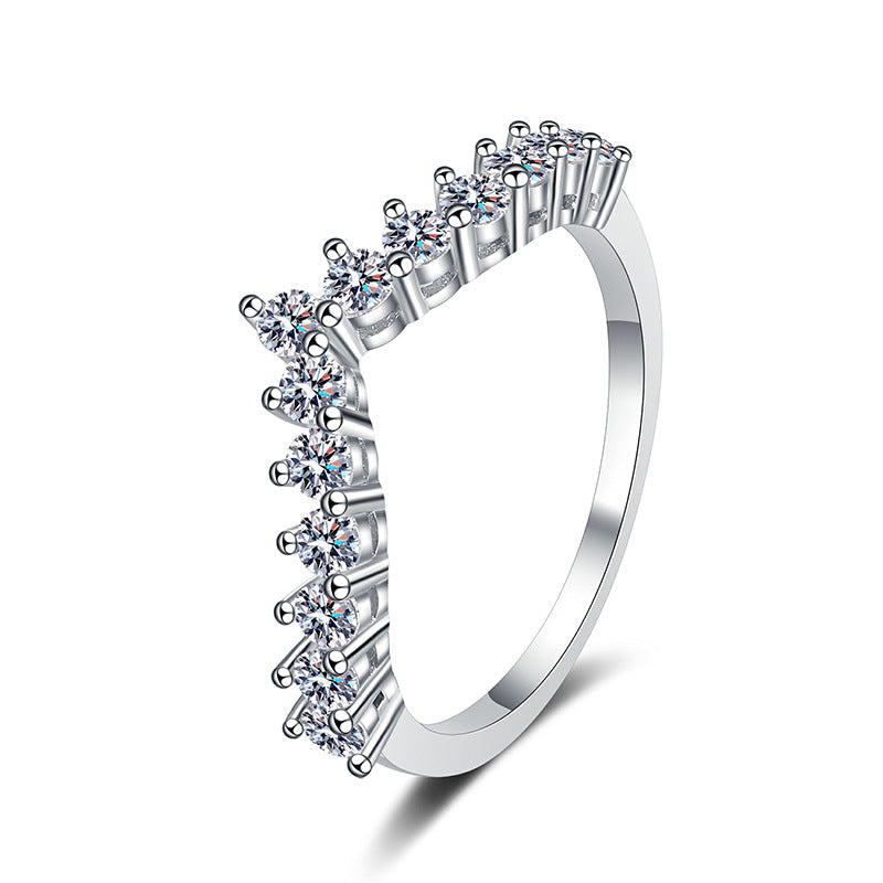 [Garvey]ELEGANT V-SHAPED CHEVRON MOISSANITE RING