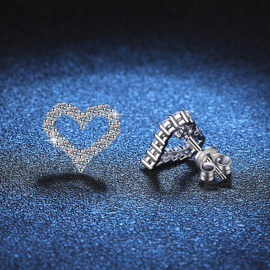 [Garvey]SPARKLING HEART-SHAPED MOISSANITE STUD EARRINGS