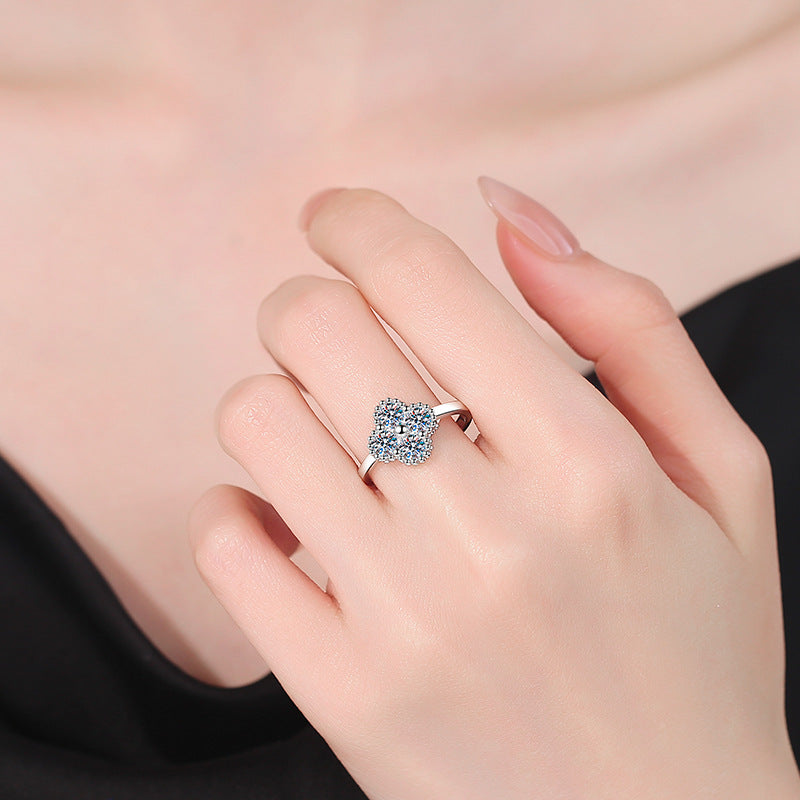 [Garvey]ELEGANT FOUR-LEAF CLOVER MOISSANITE RING