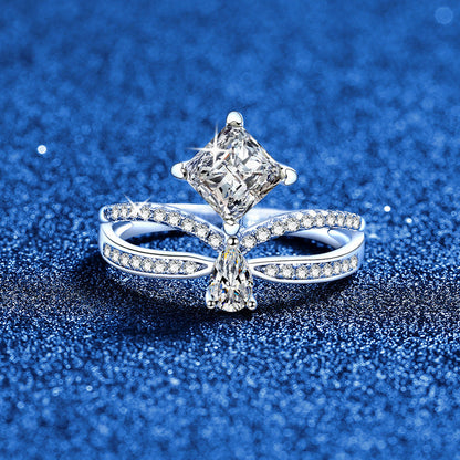 [Garvey]ELEGANT DOUBLE-TWISTED MOISSANITE RING