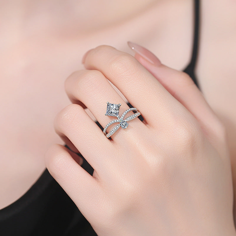 [Garvey]ELEGANT DOUBLE-TWISTED MOISSANITE RING