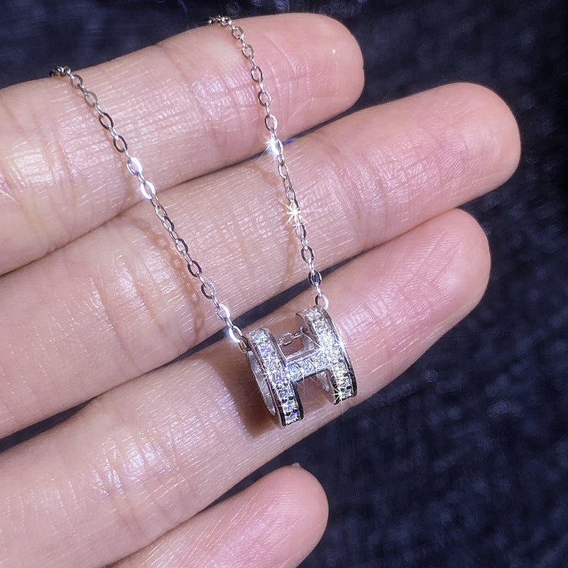 [Garvey]FULL-PAVE "H" MOISSANITE PENDANT NECKLACE
