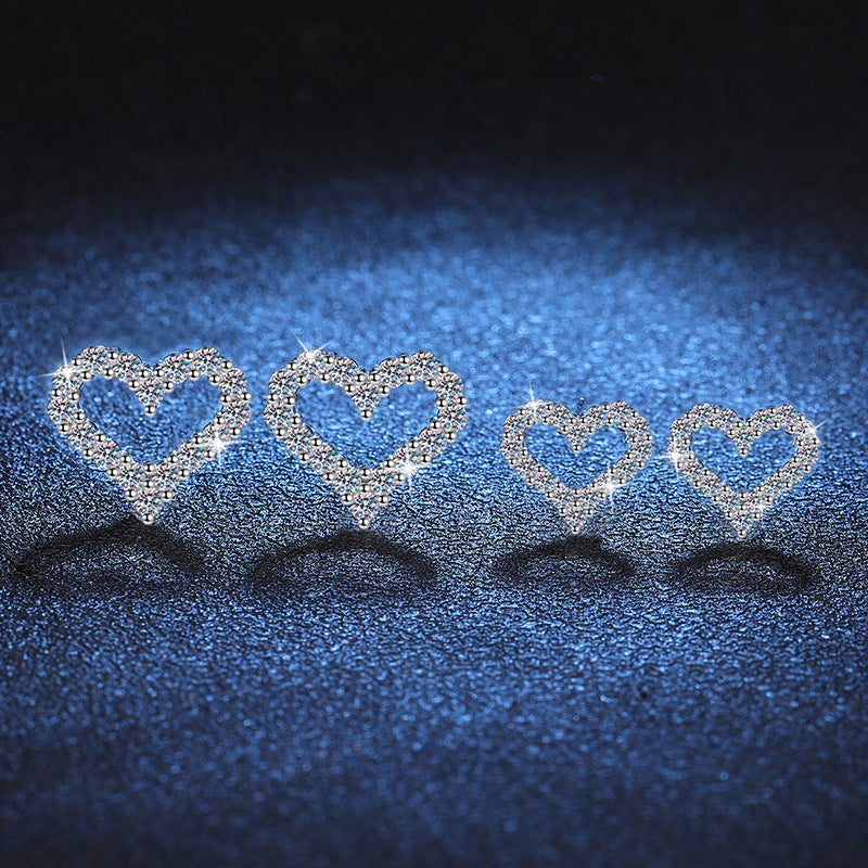 [Garvey]SPARKLING HEART-SHAPED MOISSANITE STUD EARRINGS
