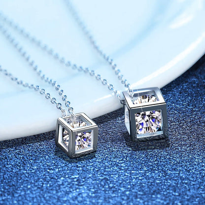 [Garvey]GEOMETRIC SUGAR-CUBE MOISSANITE NECKLACE