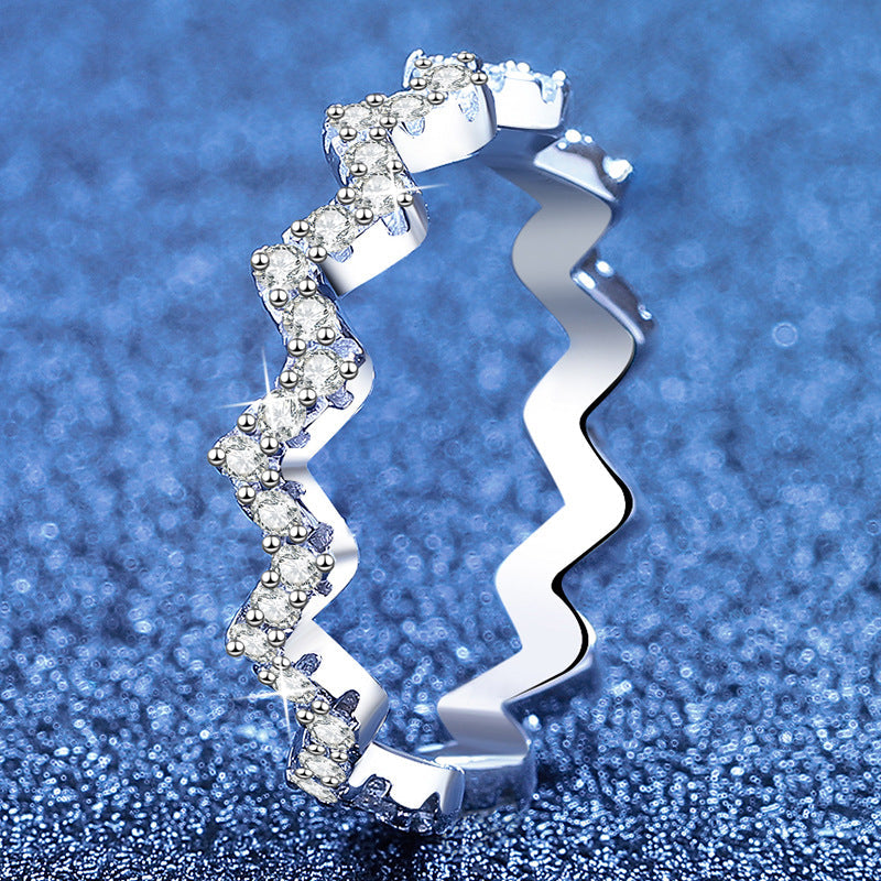 [Garvey]CHIC WAVY MOISSANITE ETERNITY RING