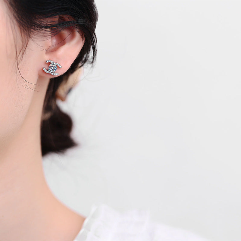 [Garvey]CHIC INTERLOCKING DOUBLE-C MOISSANITE STUD EARRINGS