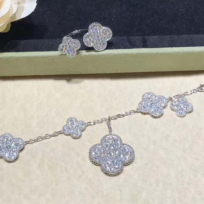 [Garvey ]CLOVER 6 MOTIFS SILVER DIAMOND BRACELET