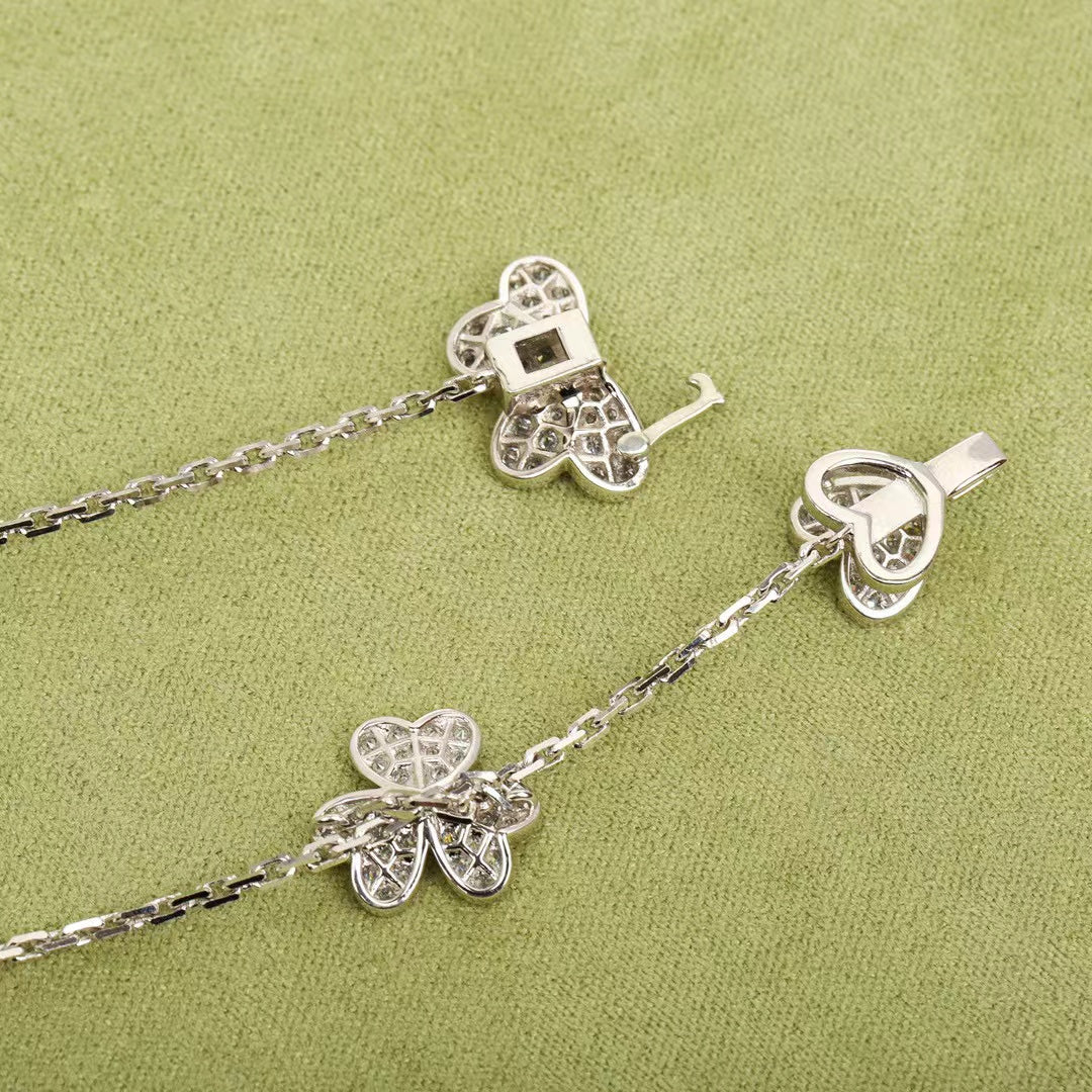 [Garvey ]FRIVOLE SILVER 9 FLOWERS NECKLACE