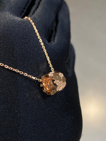 [Garvey ]BEE LOVE DIAMOND NECKLACE