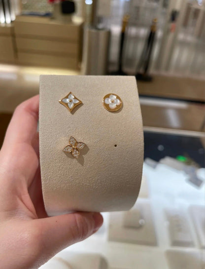 [Garvey ]STAR BLOSSOM STUD EARRINGS PINK GOLD DIAMONDS