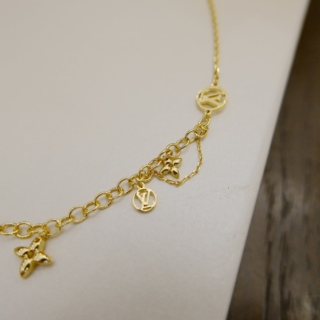 [Garvey ]BLOOMING SUPPLE NECKLACE BRASS