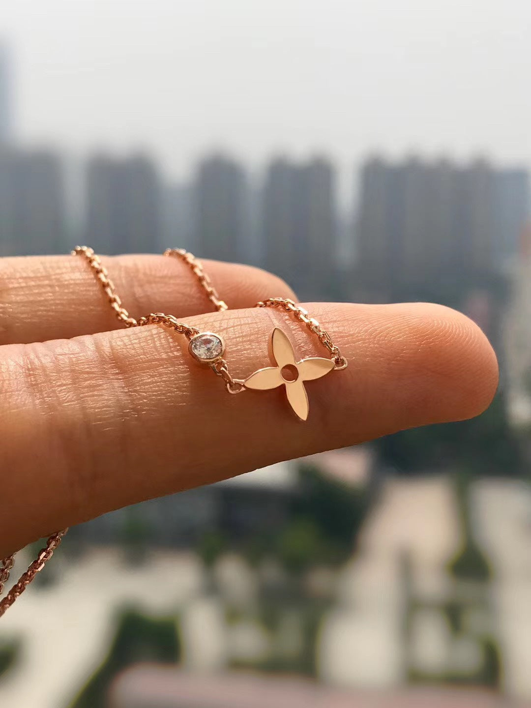 [Garvey ]BLOSSOM PENDANT PINK GOLD AND DIAMOND