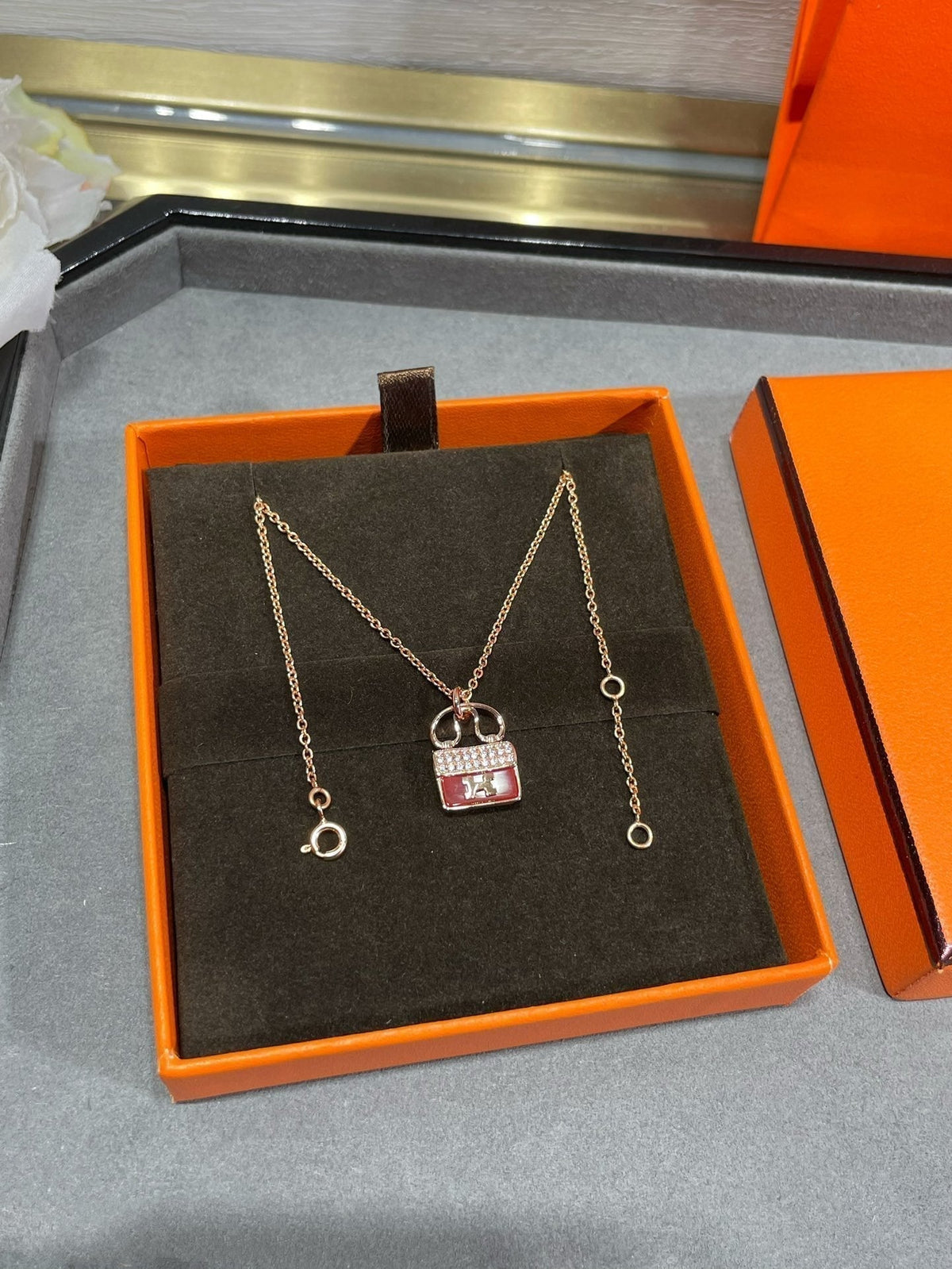 [Garvey ]H CIRCE MOISSANITE PENDANT NECKLACE GOLD