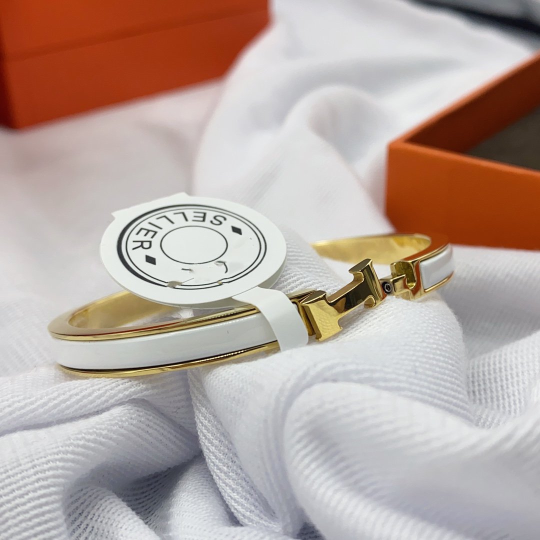 [Garvey ]CLASSIC HM CLIC WHITE 8MM ENAMEL BRACELET