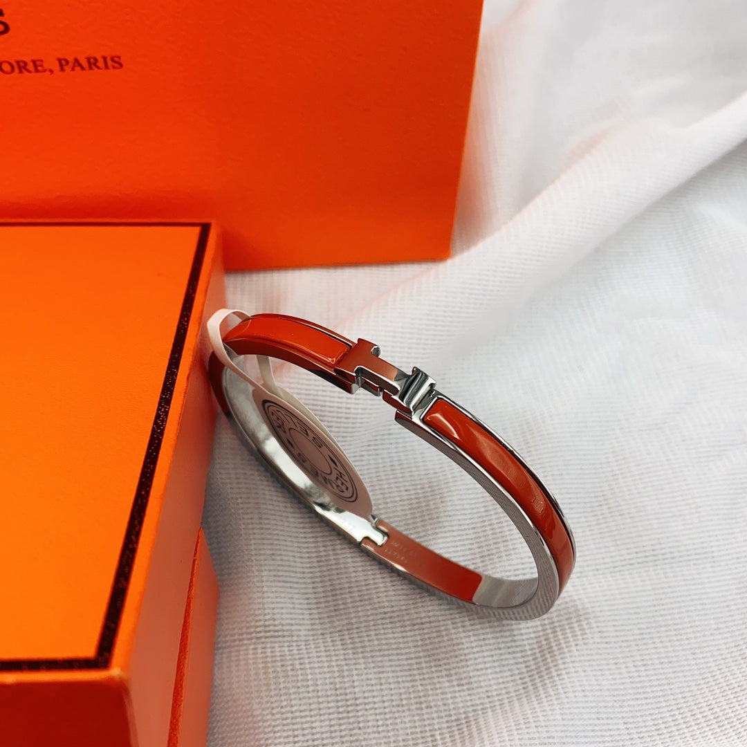 [Garvey ]CLASSIC HM CLIC RED 8MM ENAMEL BRACELET