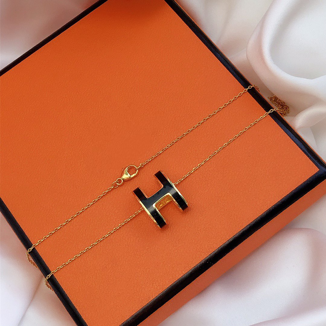 [Garvey ]HM CLIC BLACK ENAMEL GOLD NECKLACE