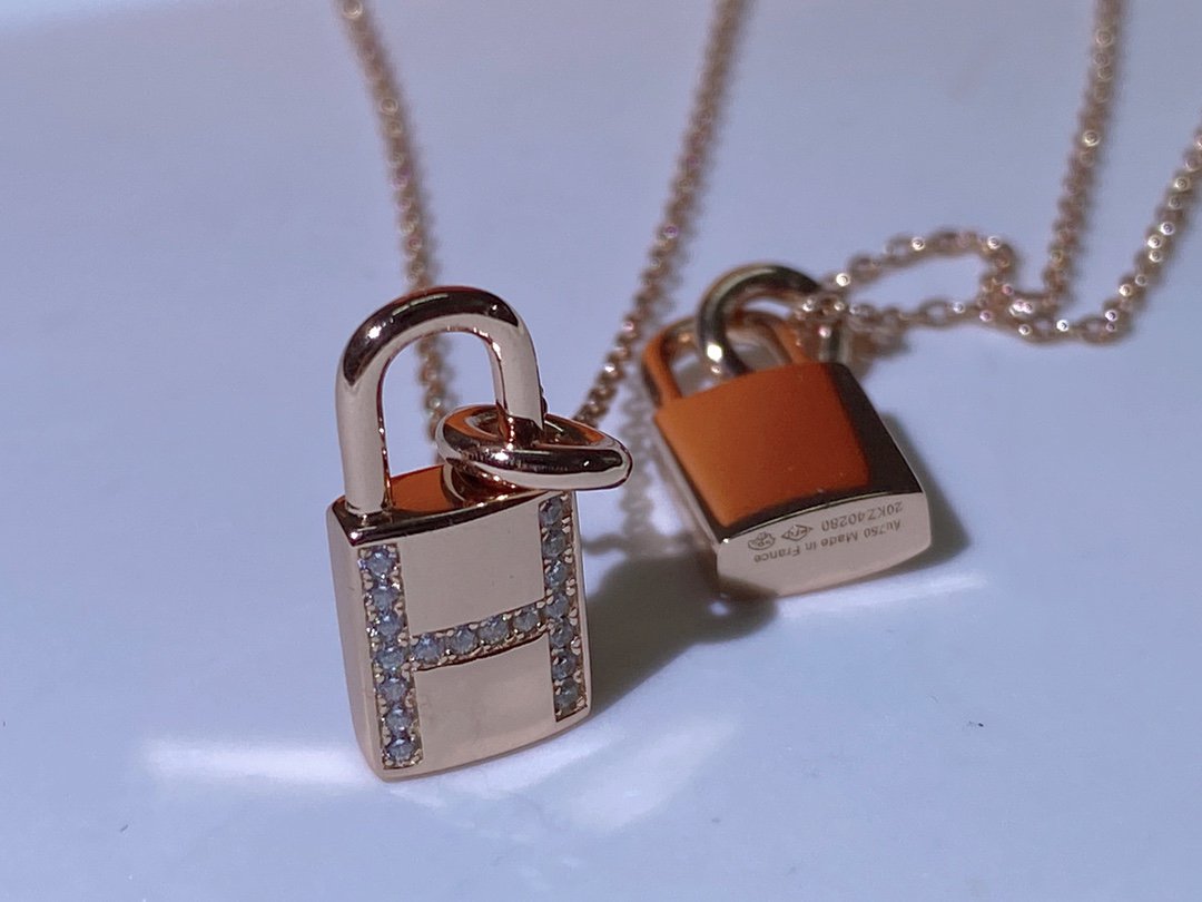 [Garvey ]HM ADVANCED NICHE LOCK HEAD NECKLACE DIAMONDS