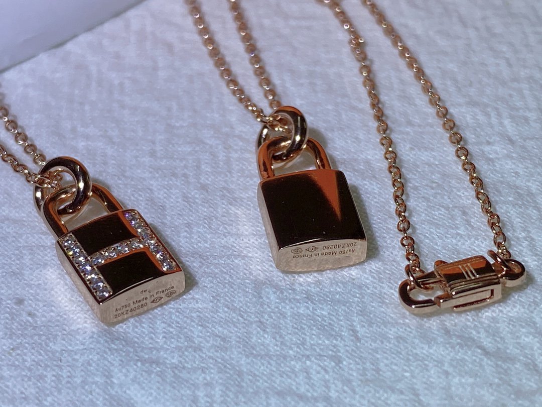 [Garvey]HM ADVANCED NICHE LOCK HEAD NECKLACE DIAMONDS