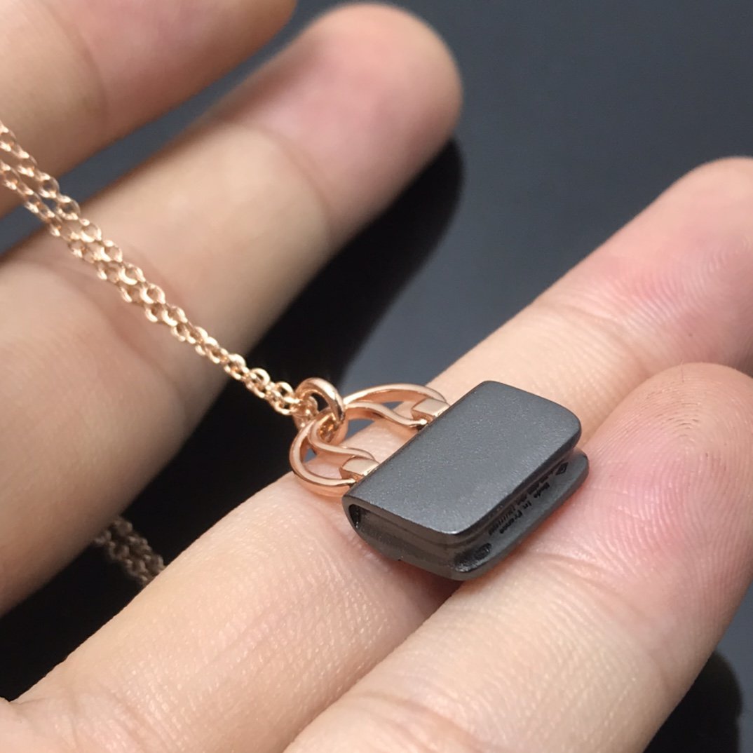 [Garvey ]WOMEN'S HM AMULETTES CONSTANCE PENDANT NECKLACE