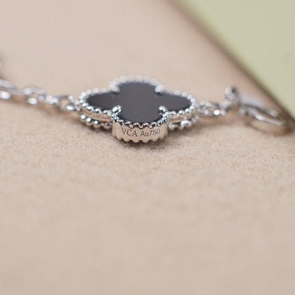 [Garvey ] CLOVER 5 MOTIF ONYXS BRACELET COLLECTION