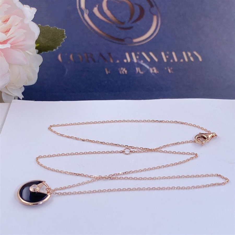 [Garvey ]AMULETTE ROSE GOLD ONYX NECKLACE