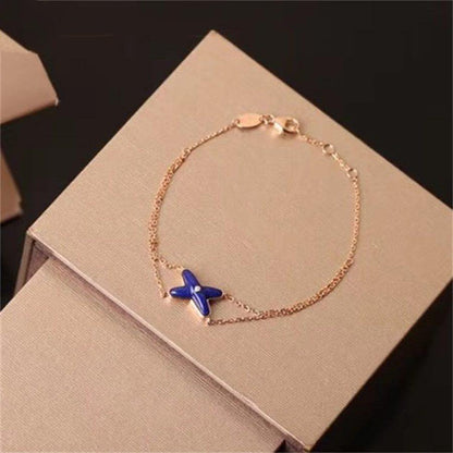[Garvey ]Hollow Design Four-Leaf Clover Flower Shape Bracelet