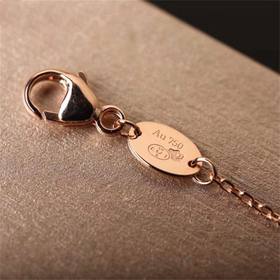 [Garvey ]Hollow Design Four-Leaf Clover Flower Shape Bracelet