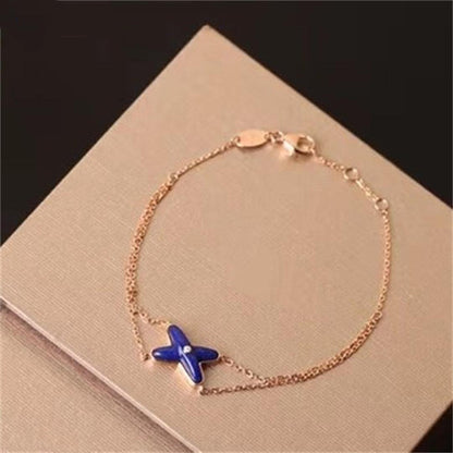 [Garvey ]Hollow Design Four-Leaf Clover Flower Shape Bracelet