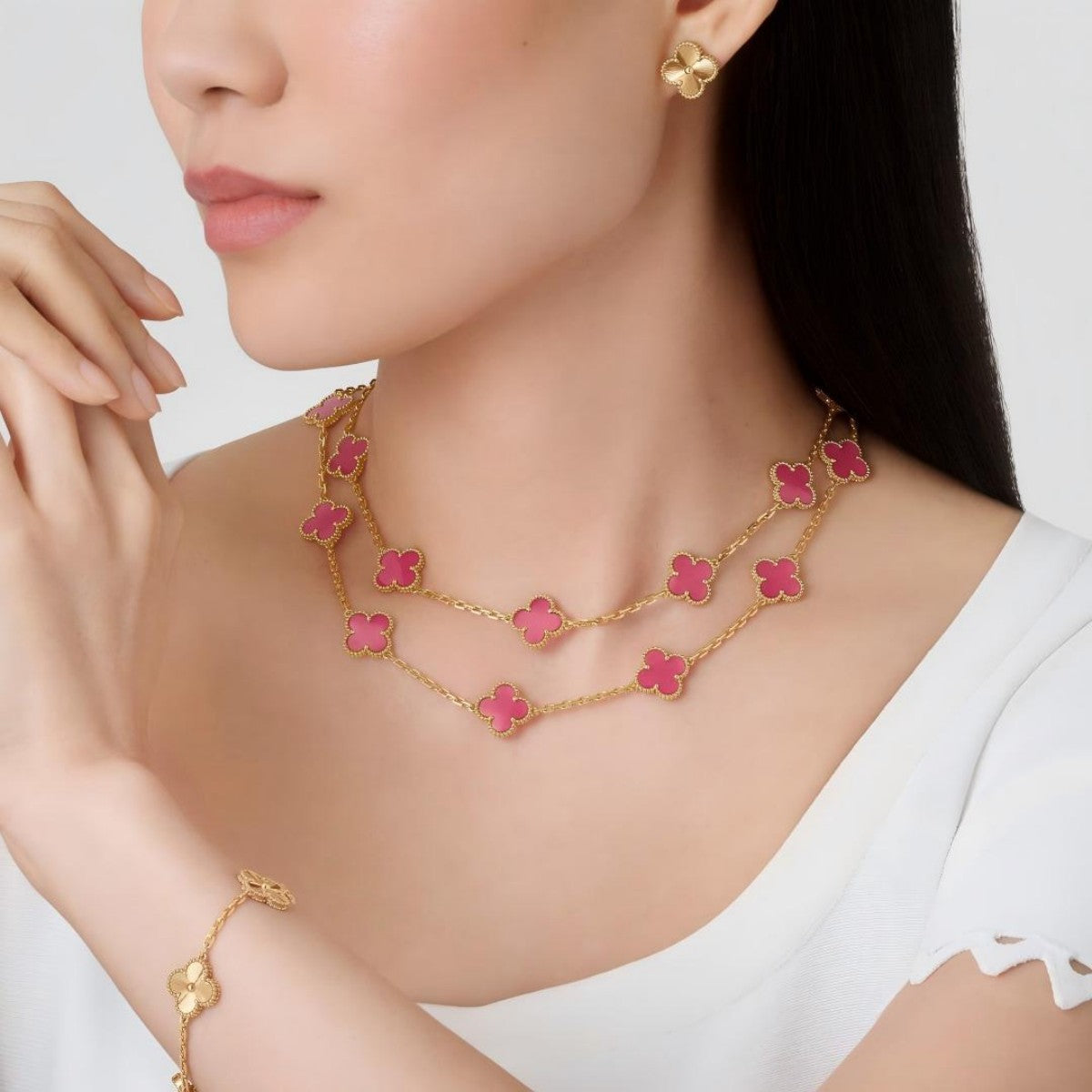 [Lora] NEW CLOVER 20 MOTIFS PINK ENAMEL NECKLACE