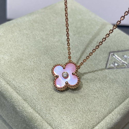 [Garvey ]CLOVER 15MM DIAMOND PINK MOP NECKLACE